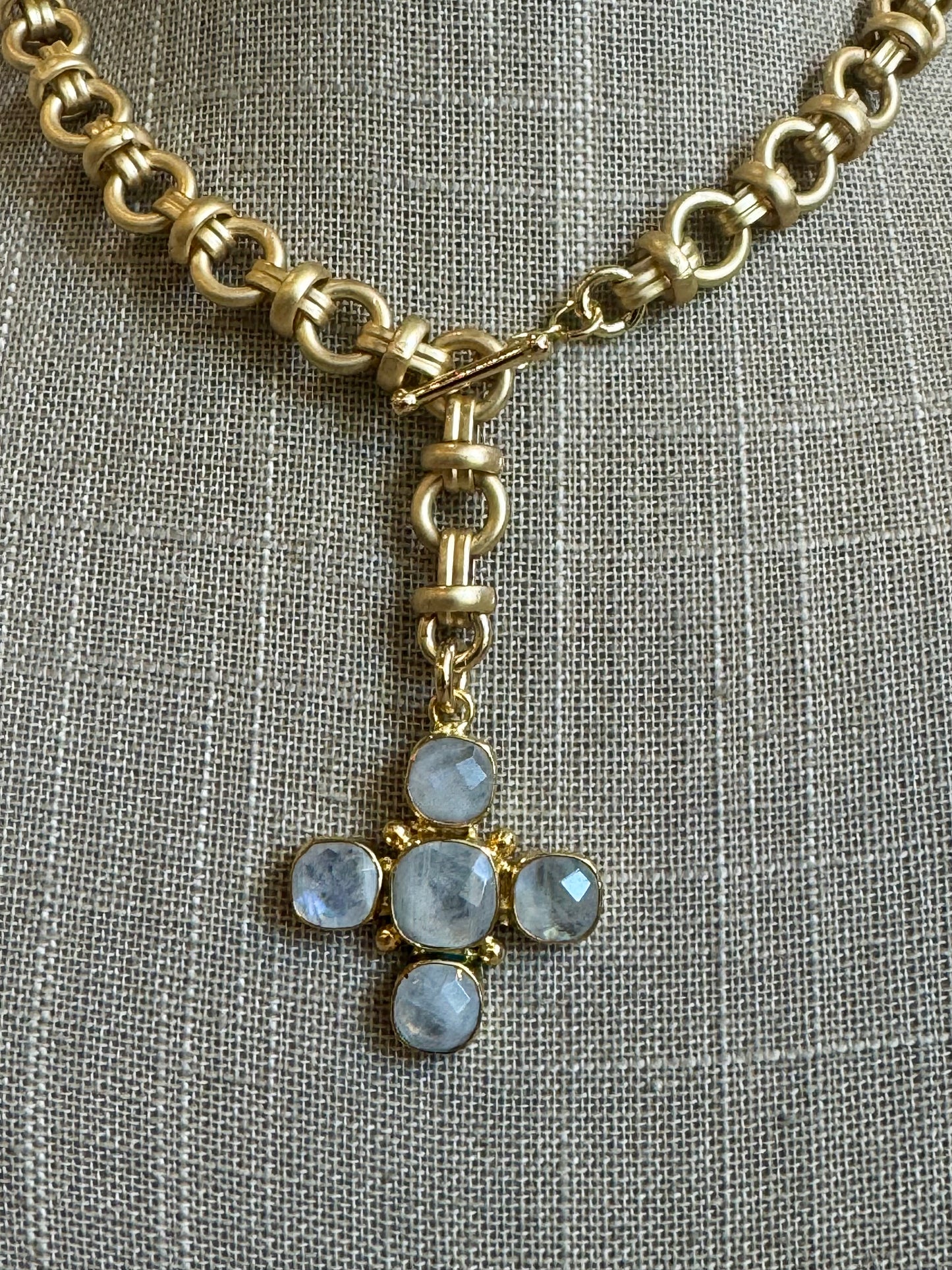 Petite Bow Link Cross Moon Necklace
