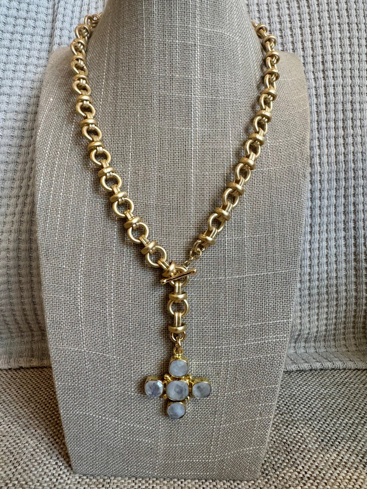 Petite Bow Link Cross Moon Necklace